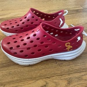 USC Crocs